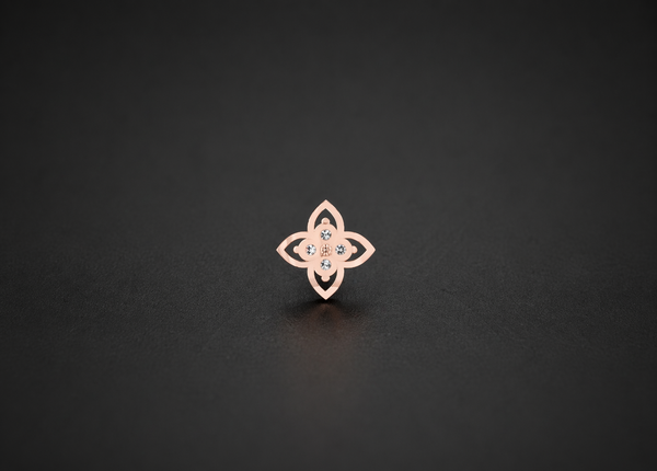 PETAL AURA NOSE PIN