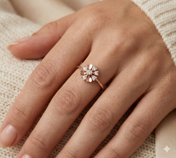 ROSE RADIANT FLORAL RING