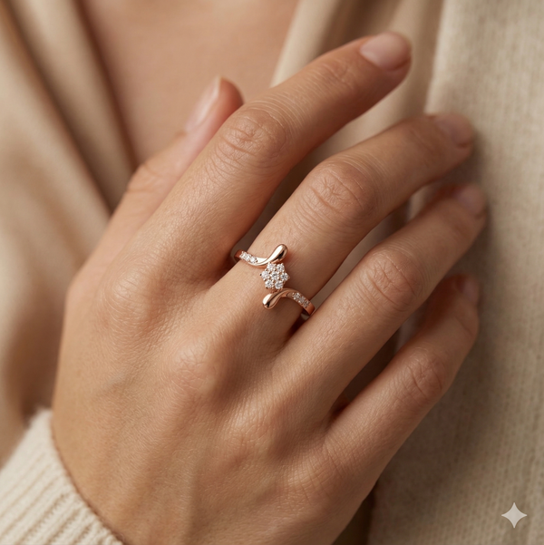 TWINKLE CURVE BLOOM DIAMOND RING