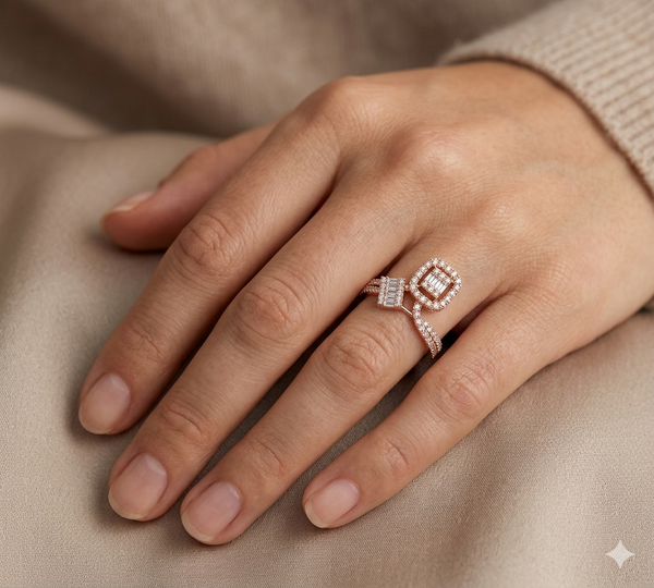 ELEGANT CROWN RING